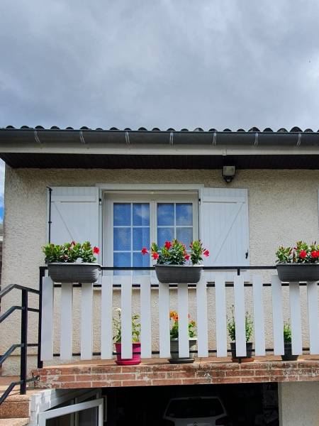 Brise-vue aluminium ajouré – solution esthétique et moderne pour balcon à Montauban